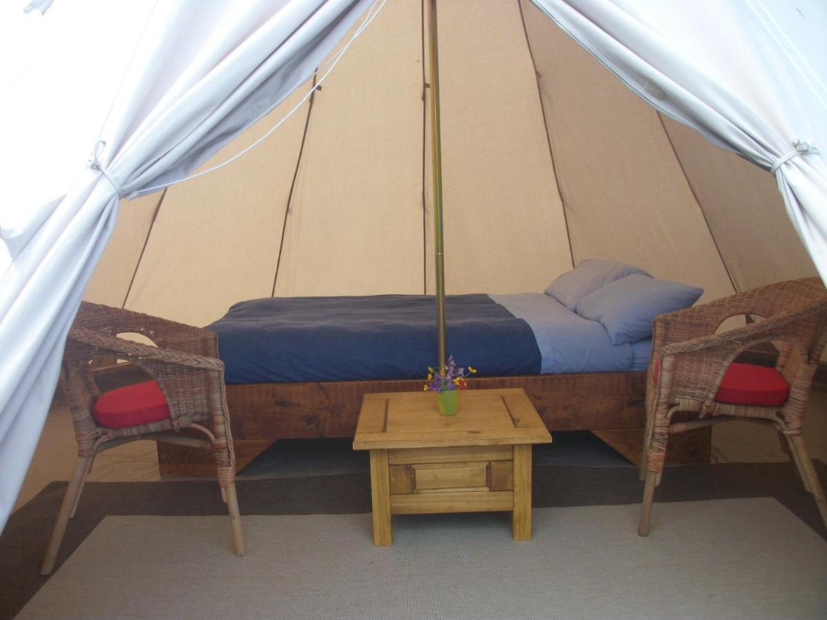 Aille River Tourist Hostel Glamping Doolin Exterior photo