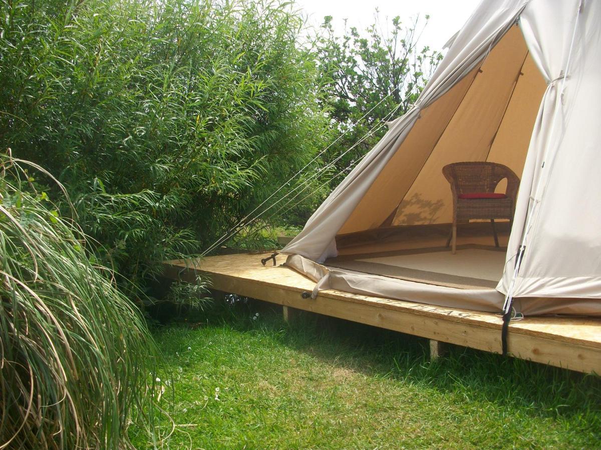 Aille River Tourist Hostel Glamping Doolin Exterior photo